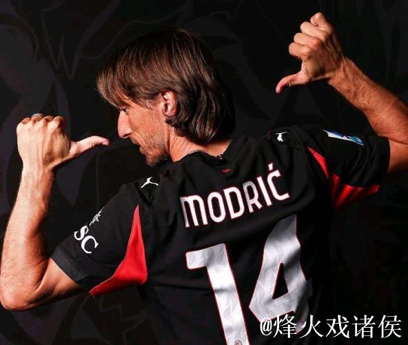 【AC米兰】魔笛率红黑军迎“绿巴萨”,美队冲击新纪录 【AC米兰】魔笛率红黑军迎“绿巴萨”,美队冲击新纪录